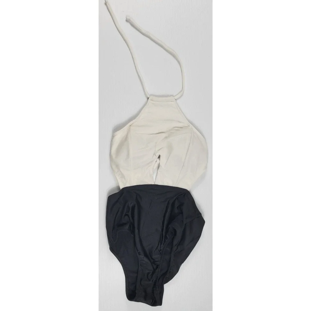 NWT Black White Womens Medium Once Piece Bathing‎ Swimwear Suit Onda Quente